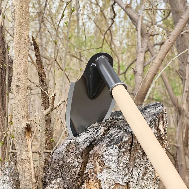 Metal Trumpet-Shaped Farm Hoe