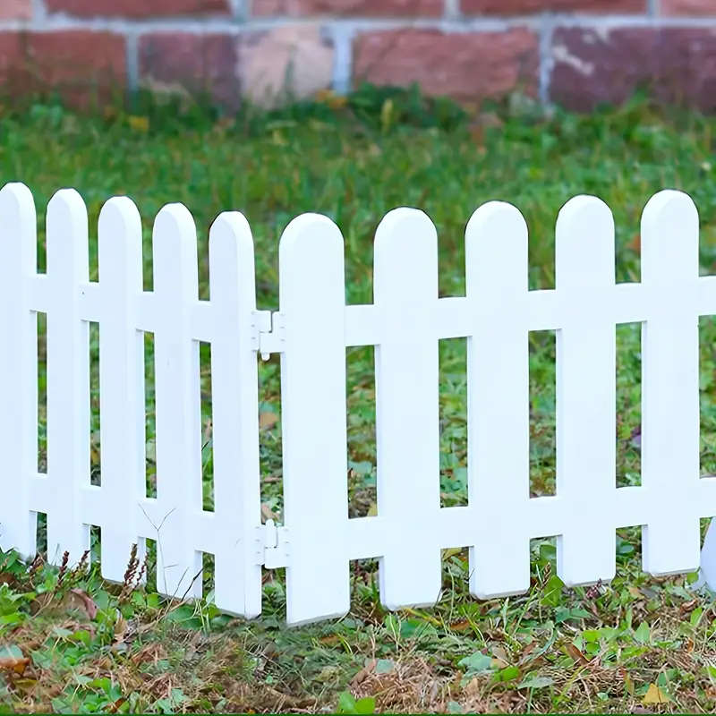 10 White Plastic Fence Panels