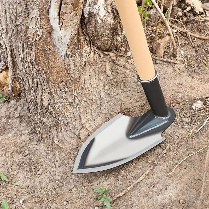 Metal Trumpet-Shaped Farm Hoe