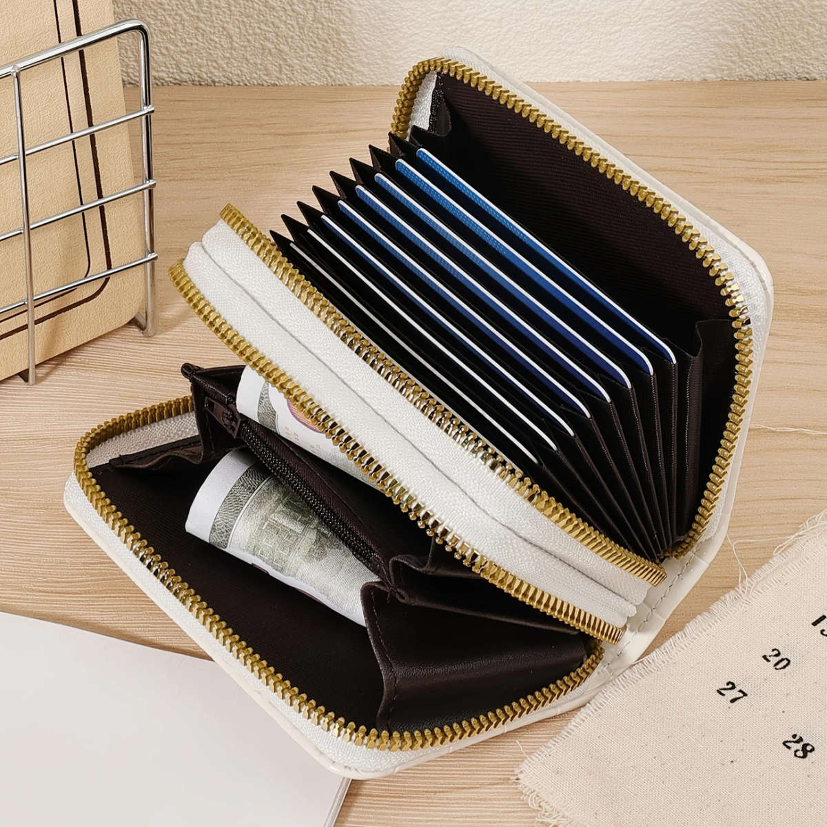 Large Capacity Double Zipper Crocodile Pattern PU Women's Credit Card Wallet