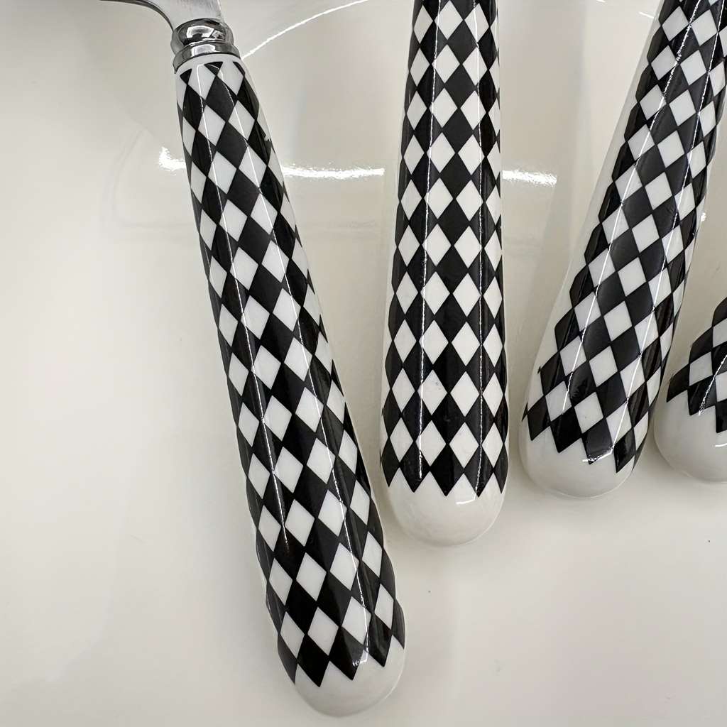 4pcs Ceramic Handle Stainless Steel Cutlery Polished Surface Cutlery with Striped Pattern Pr