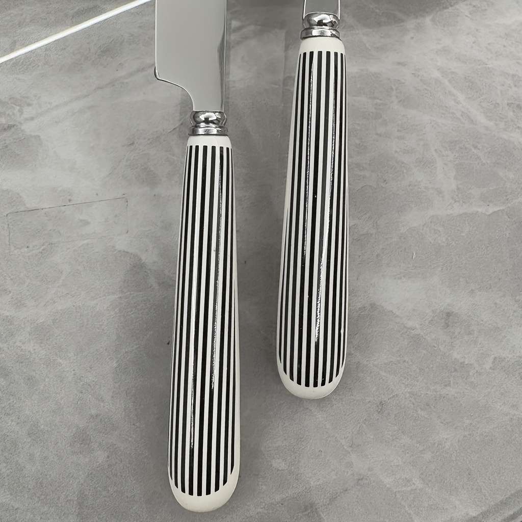 4pcs Ceramic Handle Stainless Steel Cutlery Polished Surface Cutlery with Striped Pattern Pr