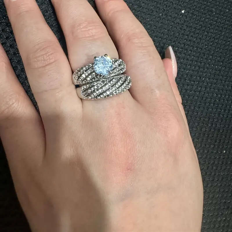 2 Pieces Cubic Zirconia Rings Set