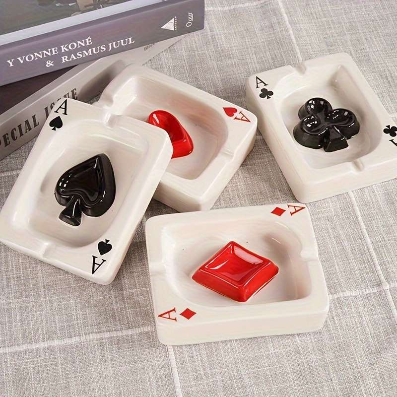 1pc Creative Poker Ceramic Ashtray Simple and Fashionable Ashtray Portable Home Office Desk Ashtr