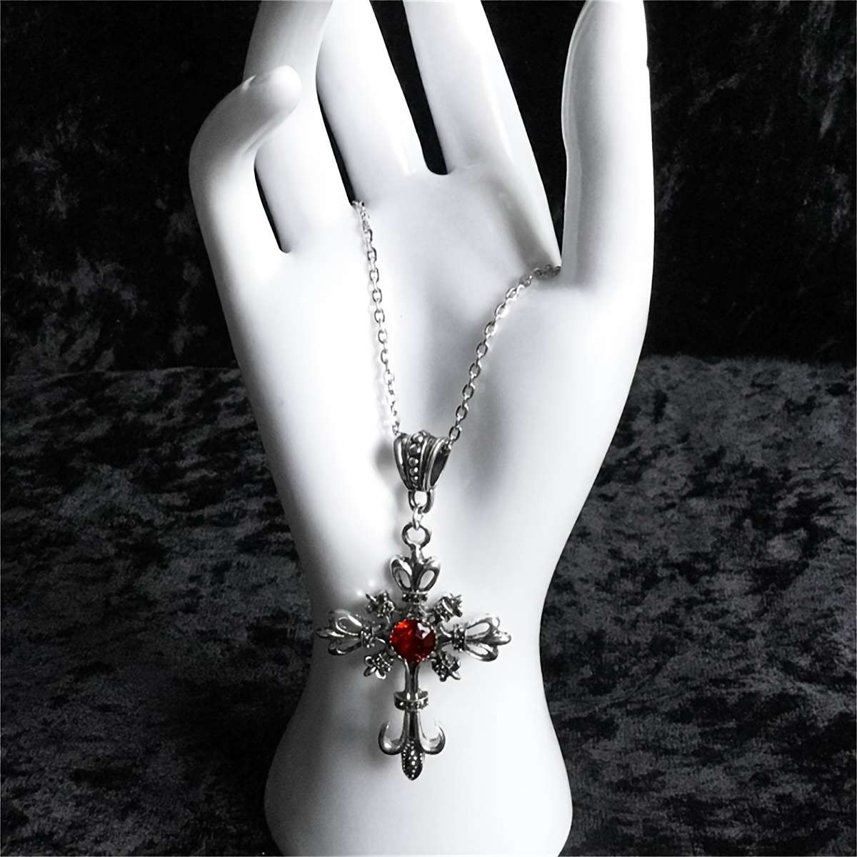 1 Piece Red Jesus Theme Pendant