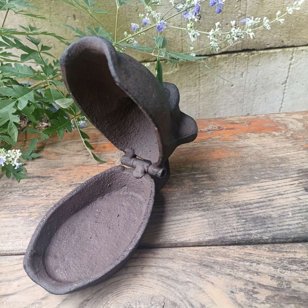 1 Piece Vintage Cast Iron Monkey Ashtray With Lid Unique Monkey Design Perfect For Home Office