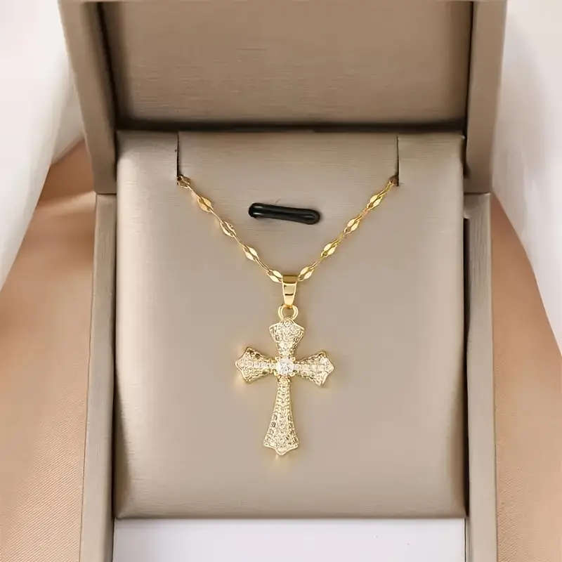 18K Gold-Plated Cross Pendant Necklace with Rhinestone Embellishments