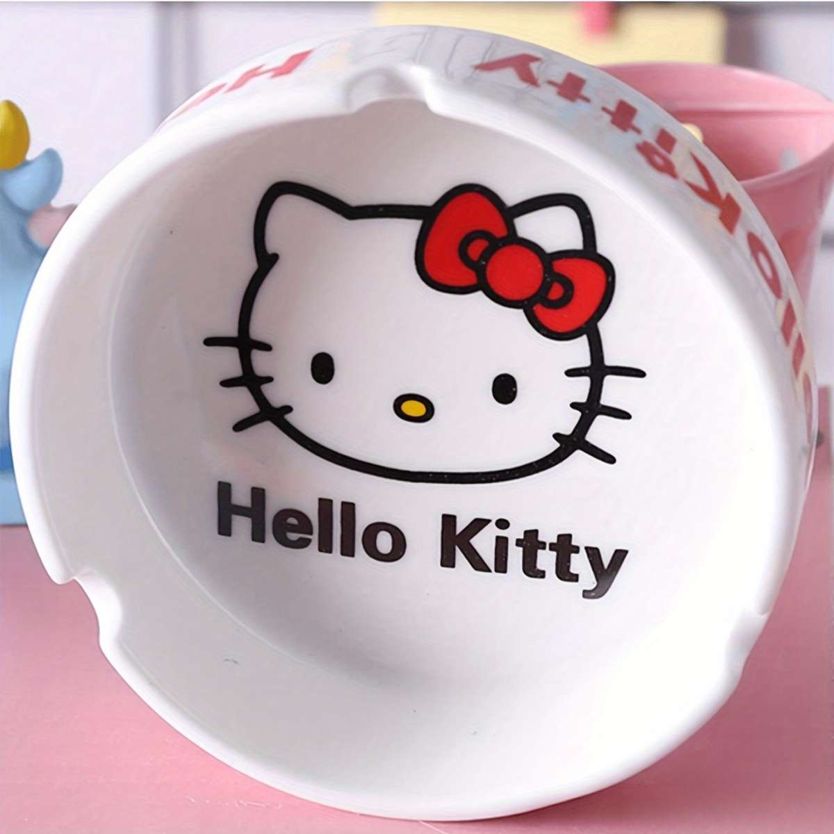 1pc Sanrio Hello Kitty Ceramic Ashtray Classic Animal Theme Round Shape No Electricity Neede