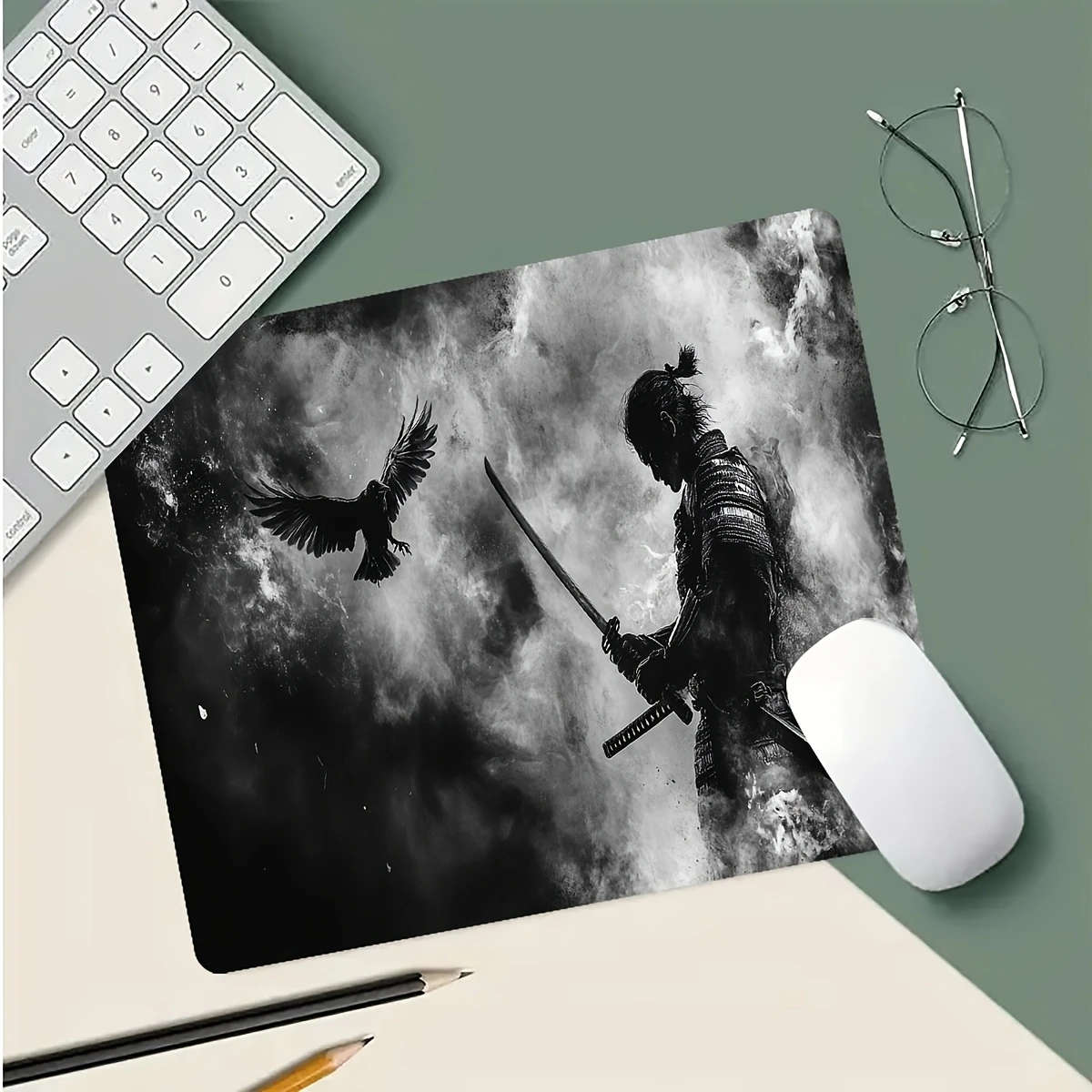 1pc 21x26cm Black and White Samurai Flying Bird Gaming Mouse Pad Durable Odorless Rubber Base