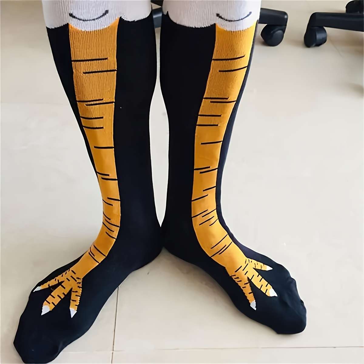1 Pair Black Yellow One Size Socks