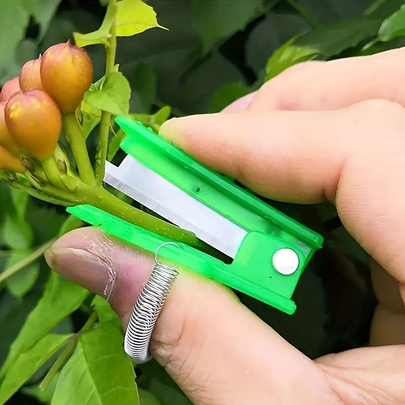 1pc Stainless Steel Multi-Purpose Thumb Knife