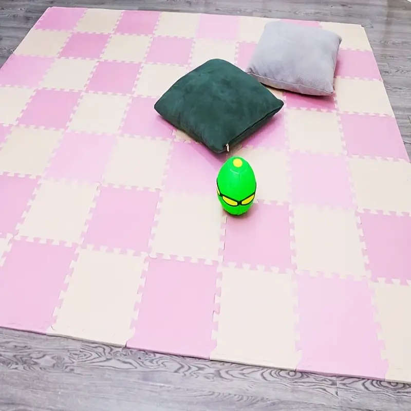 14 Square Foam Tiles