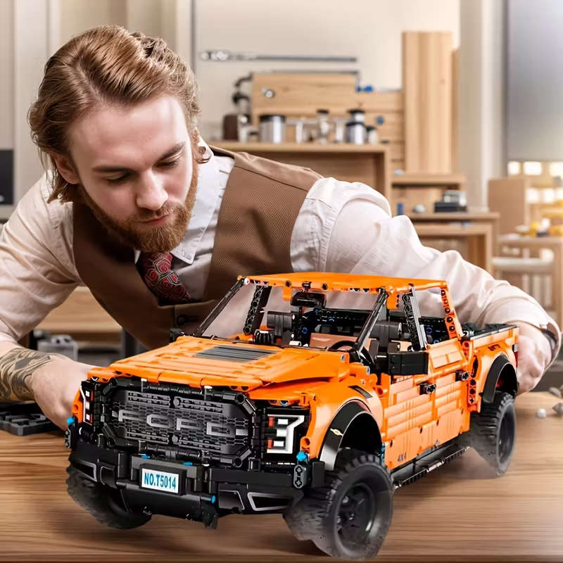 1480 Piece DIY Truck Building Blocks Set with Off-Road Vehicle Model, Rugged Tires & Opening Hood
