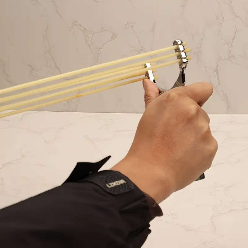 Camouflage Wild Wolf Slingshot