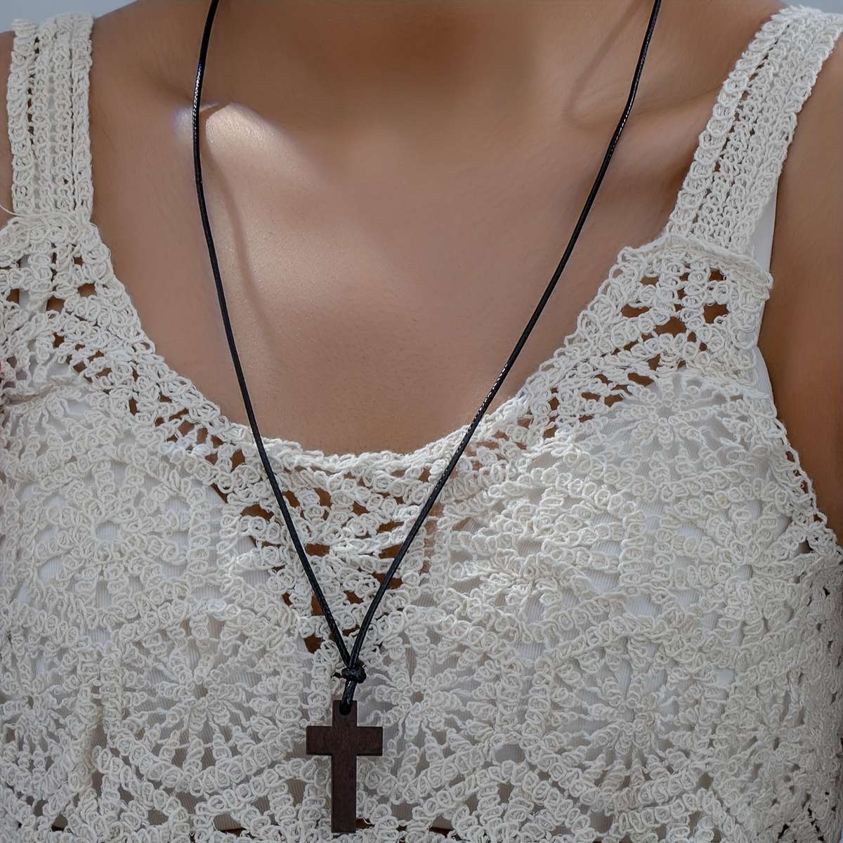 1 Piece Green Jesus Theme Pendant