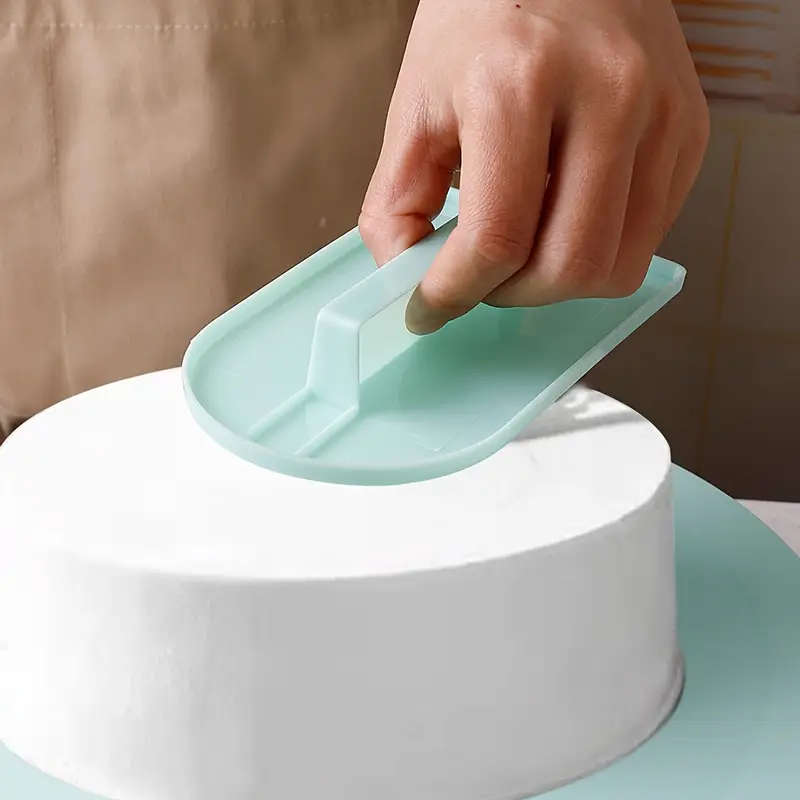 1pc Cake Decorating Smoother Tool with Handle Plastic Icing Spatula for DIY Baking Fondant Cake Surf