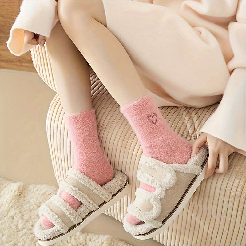Sock 5 Pairs Mixed Colors Heart Warm Socks One Size