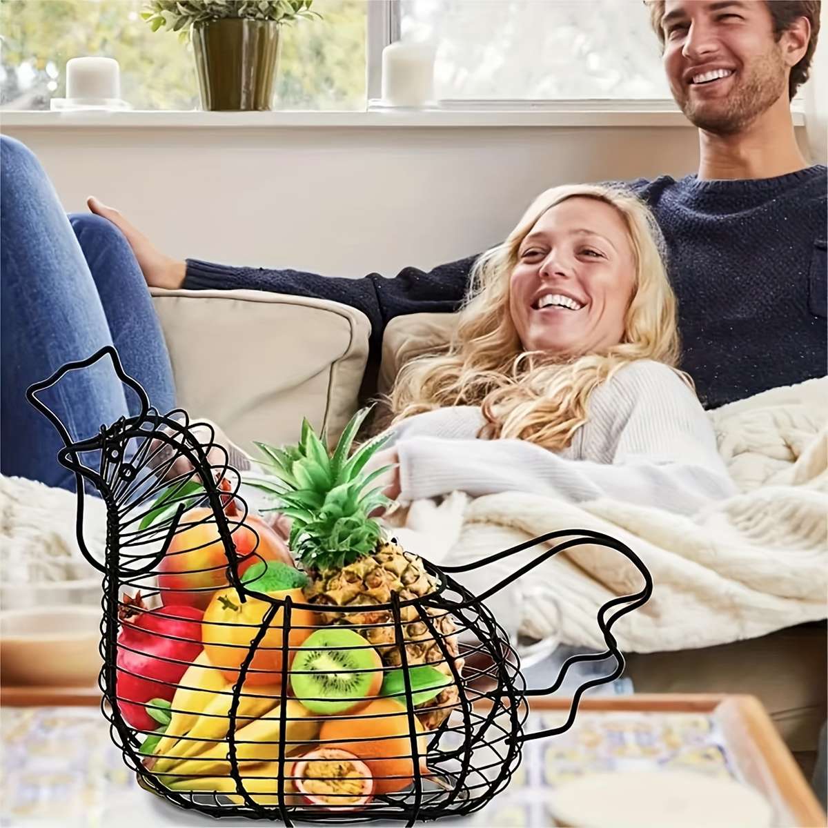 1pc Modern Cast Iron Chicken-Shaped Egg Basket Portable Anti-Shock Egg Storage Container for K