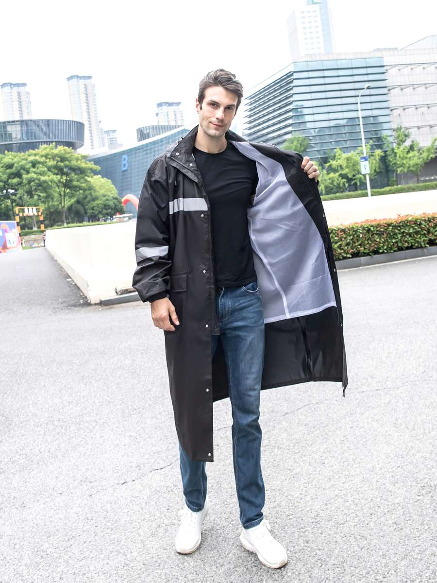 Raincoat Black Size Uk M