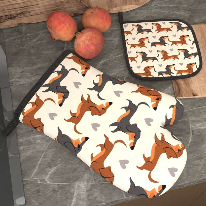 2pcs Dachshund Pattern Polyester Oven Mitts and Potholders Set Heat Resistant Kitchen Grilling