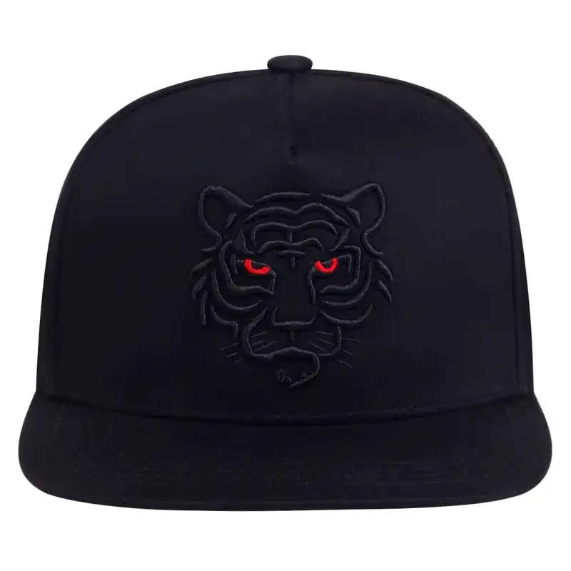 1pc Baseball Cap Snapback Cap Color sent randomly