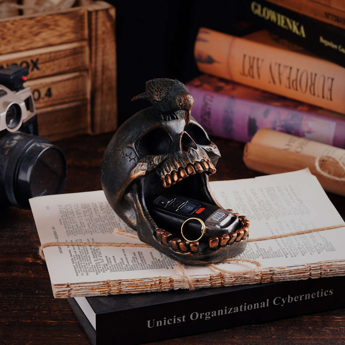 1pc Gothic Skull and Crow Ashtray Resin Ring Holder Censer Vintage Halloween Decor Ideal Gif
