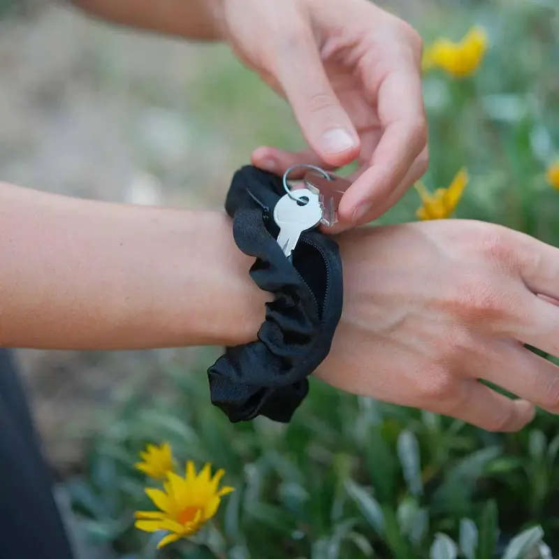 1pc Zipper Scrunchie Hair Tie with Secret Pocket