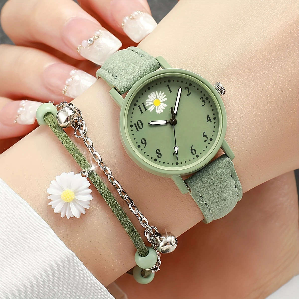 2pcs Set Women's Fashion Fresh Green Digital Flower Dial Quartz Watch Bracelet Without Watch Box Col