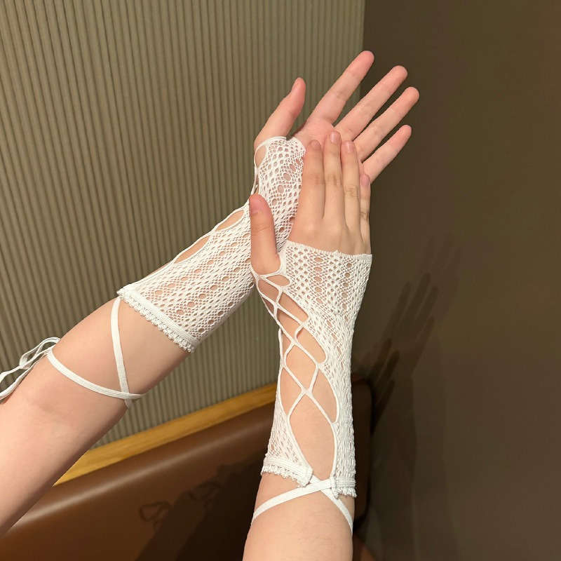 1 Pair White Vintage Lace Grid Gloves