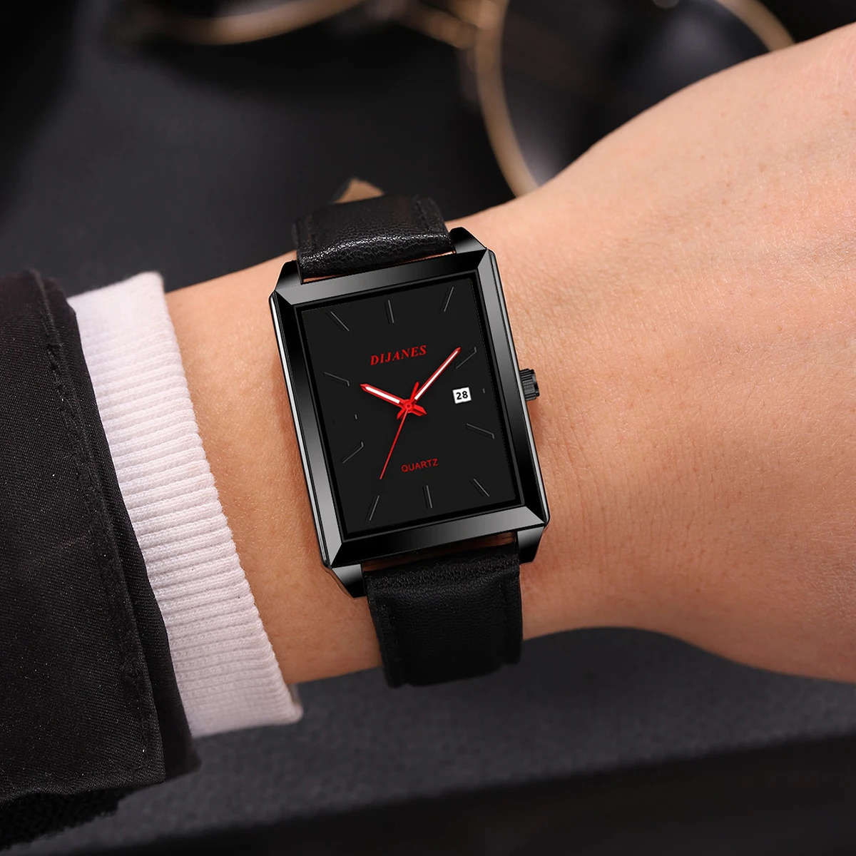 1pc Elegant Rectangular Quartz Watch for Men and Women with PU Leather Strap Date Display and Stylis