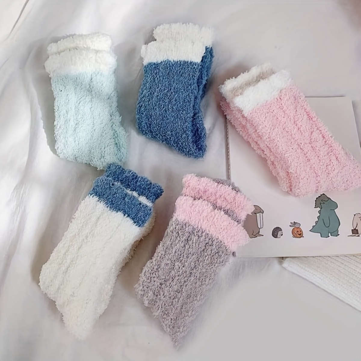 Sock 3 Pairs Random One Size