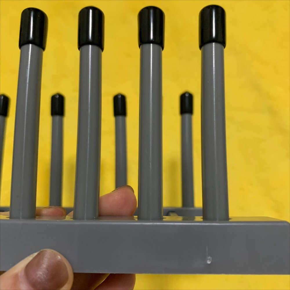 1 Set Space-Saving Kitchen Counter Dish Rack with Baseball Cap Display Durable Black Metal an