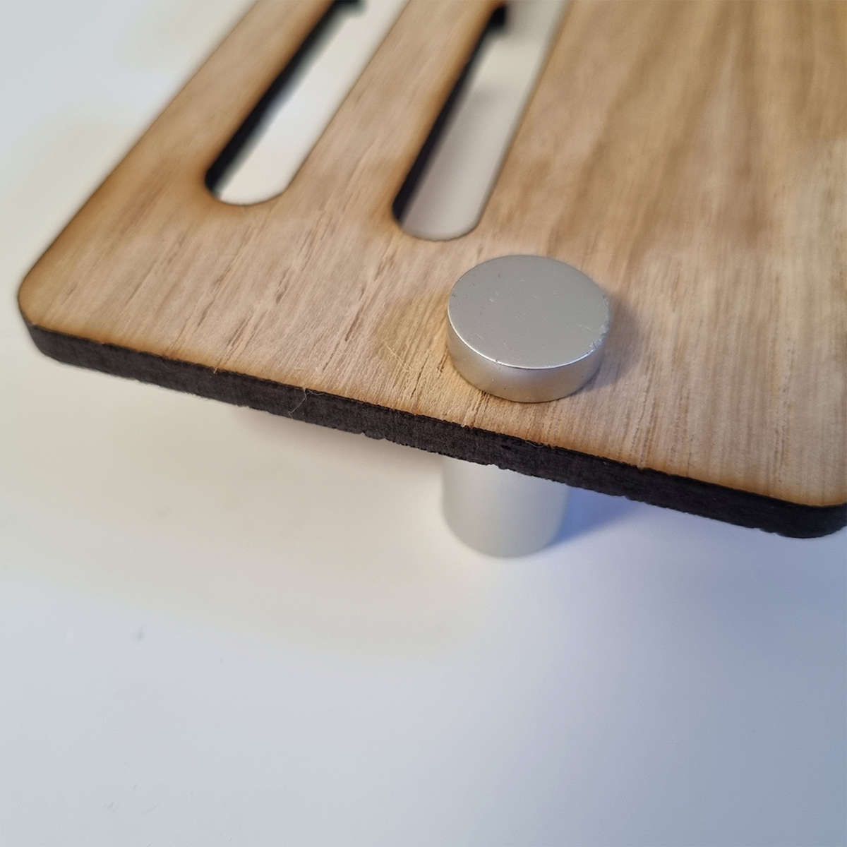 Personalized Medal Display HangerCustomizable Artificial Wood Wall Storage with Multiple Hooks fo