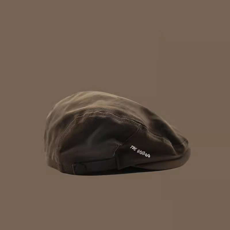 GULESWY Men's Retro British Style Beret Versatile Japanese-Inspired Simple Forward Peaked