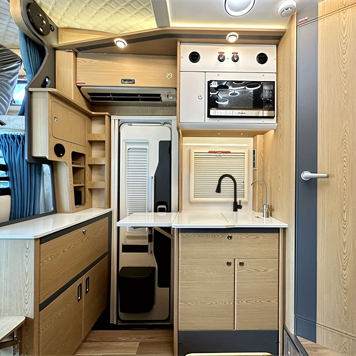 Stainless Steel Pull-Out Spray Kitchen Faucet Modern High Arc Single Handle Oil Rub Surface F