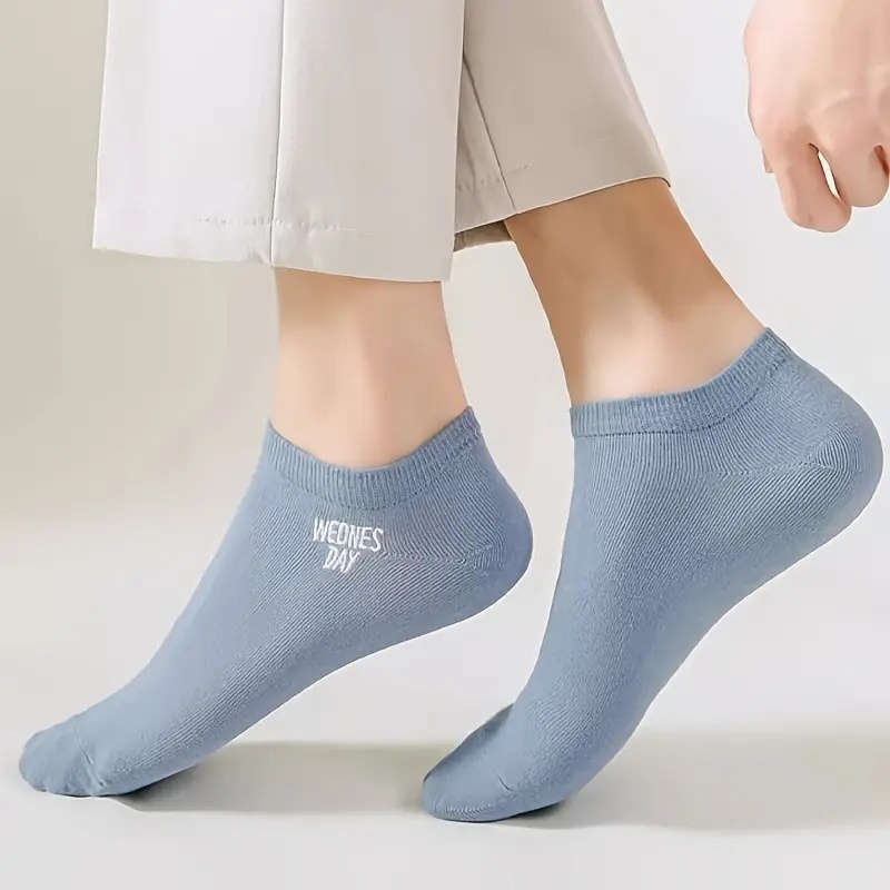 7 Pairs Of Mixed Colors One Size High Elastic Socks