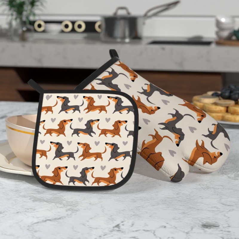 2pcs Dachshund Pattern Polyester Oven Mitts and Potholders Set Heat Resistant Kitchen Grilling