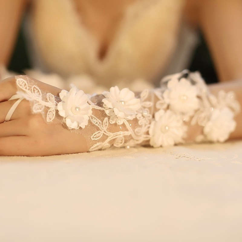 1 Pair Pure White Bridal Wedding Gloves