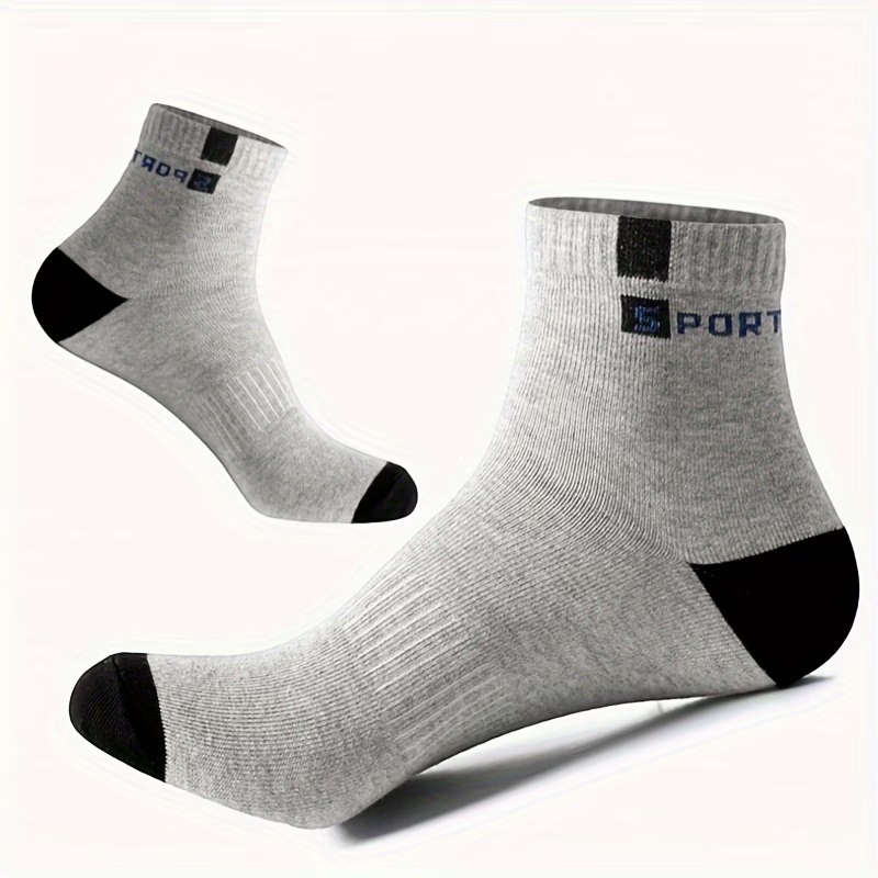 5 Pairs Of Breathable Socks For Men And Women