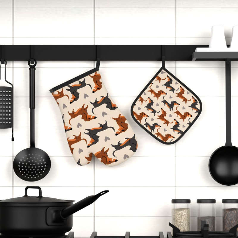 2pcs Dachshund Pattern Polyester Oven Mitts and Potholders Set Heat Resistant Kitchen Grilling