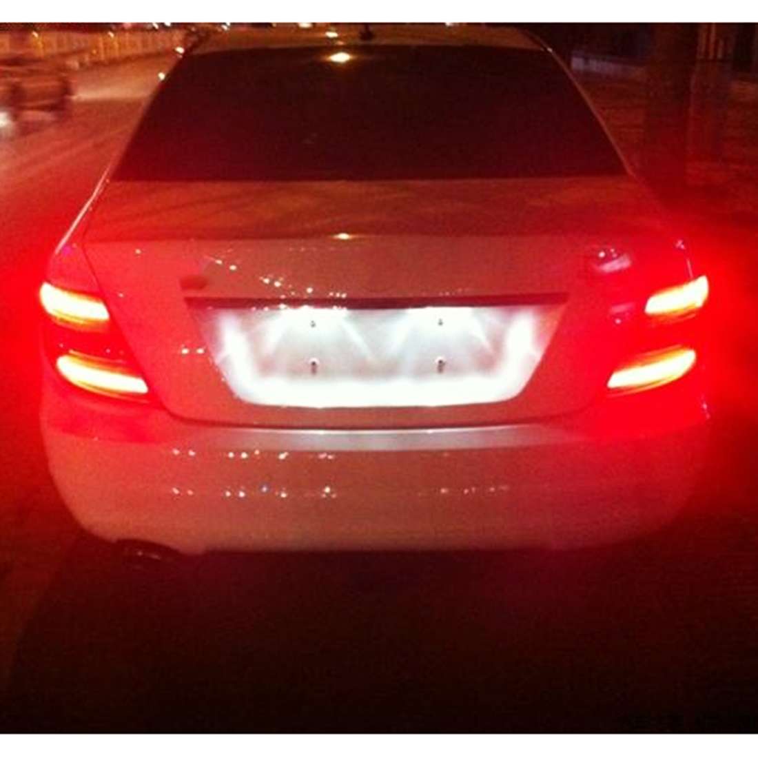 2 PCS 7443-T20-2835 10.5W 21 LEDs LED Car Brake Light DC 12~24V(Red Light)