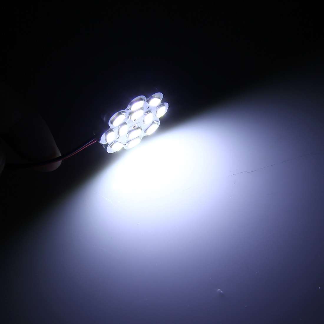 2 PCS 3W 200 LM 6000K Flower Shape Car Auto Interior Doom Reading Light with 12 SMD-5630 LED Lamps B
