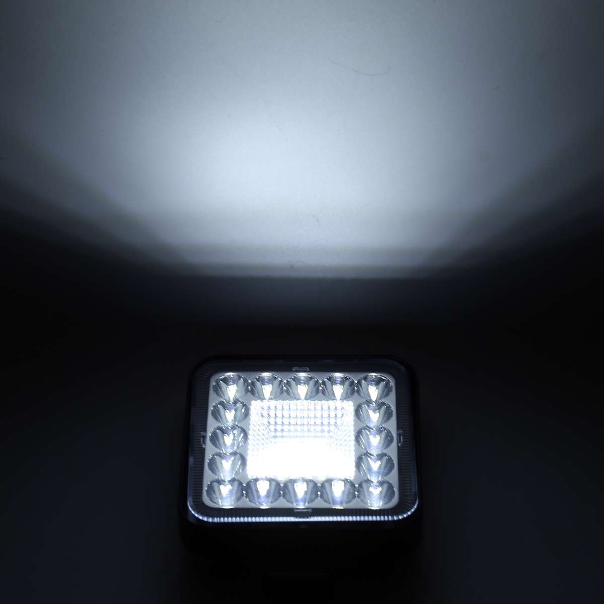 Car Square Work Light with 32LEDs SMD-2835 Lamp Beads