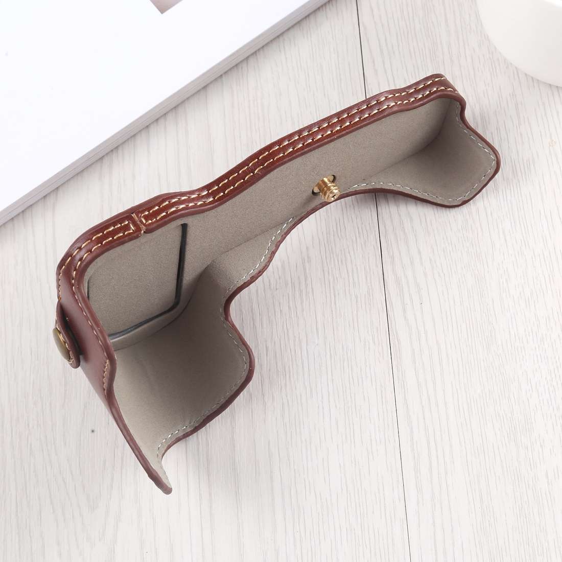 1/4 inch Thread PU Leather Camera Half Case Base for Nikon Z6 / Z7 (Coffee)