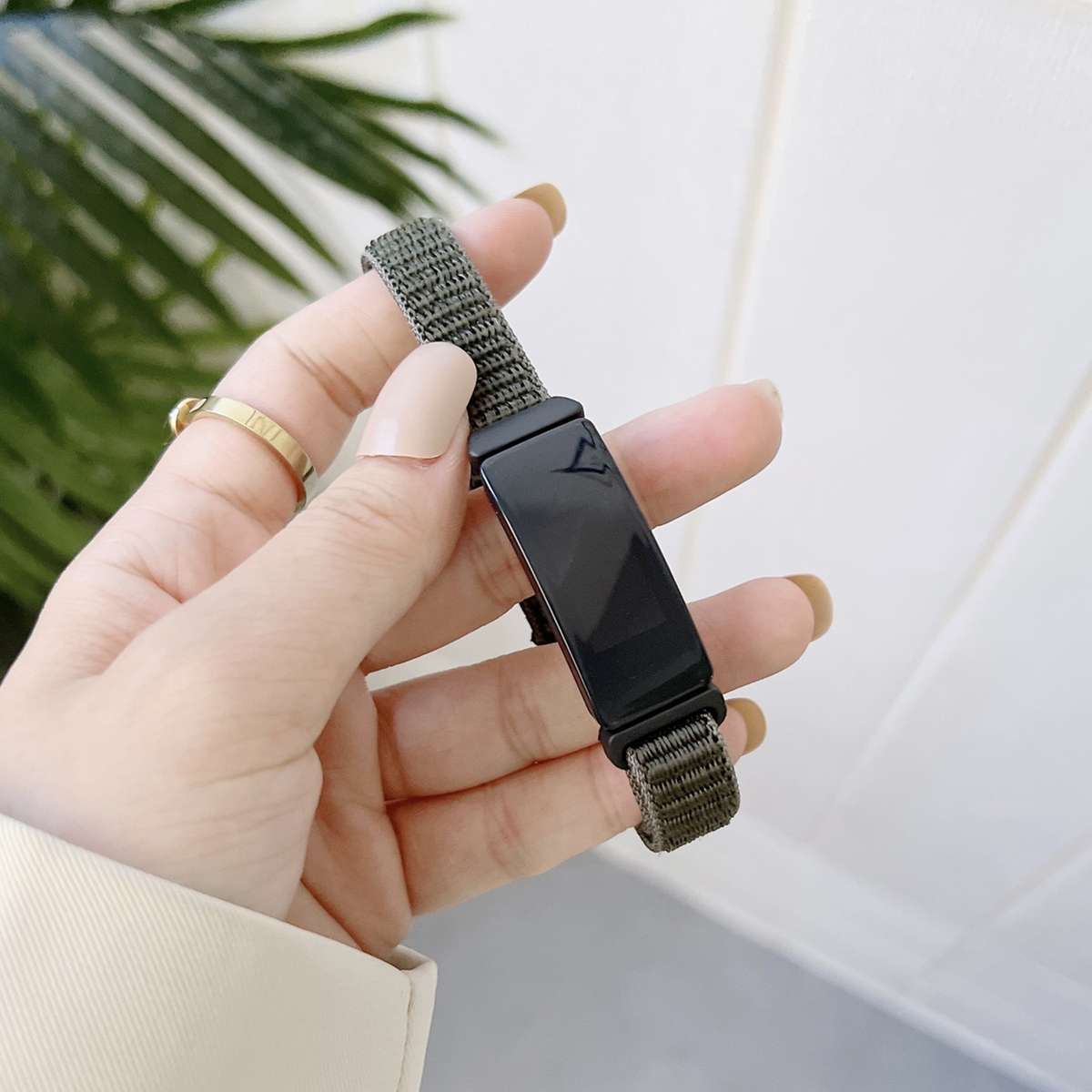 For Fitbit Inspire 2 Nylon Loop Strap Watch Band(Pink)