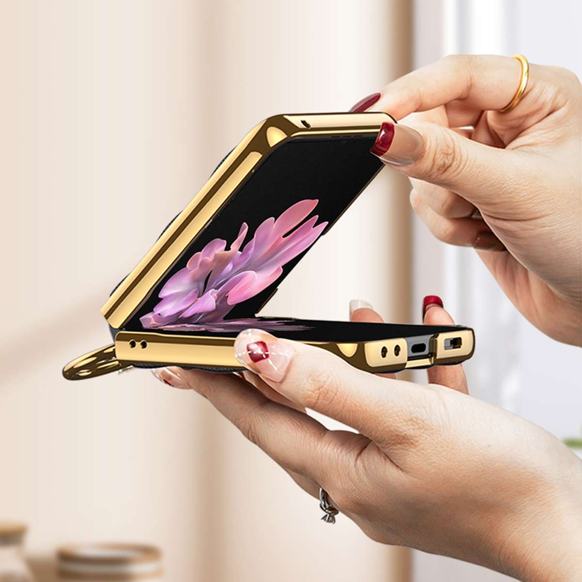 For Samsung Galaxy Z Flip6/7 FE GKK Integrated Plating Diamond Texture PU Phone Case w ... (Black)