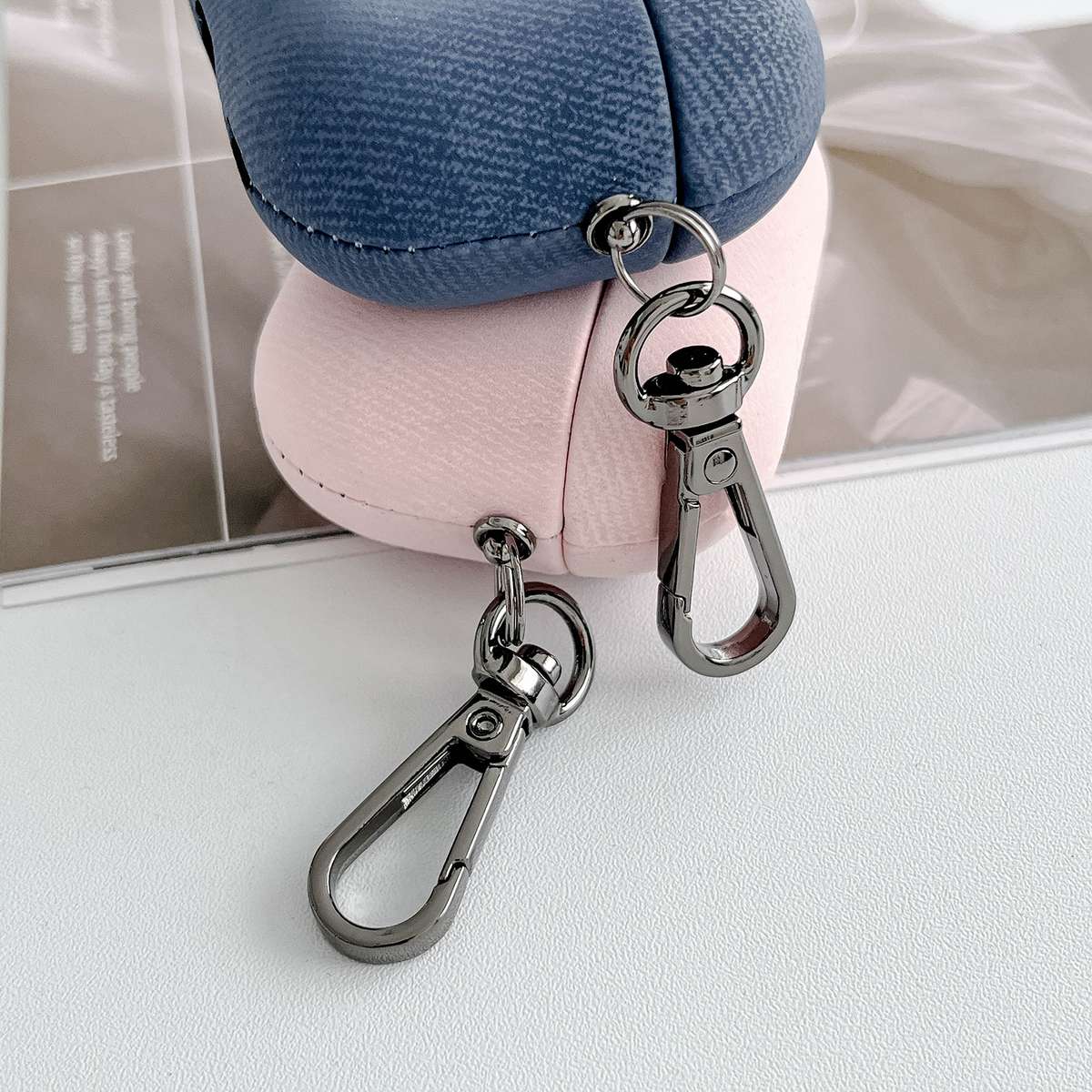 For AirPods Pro Suede Earphone Protective Case(White)