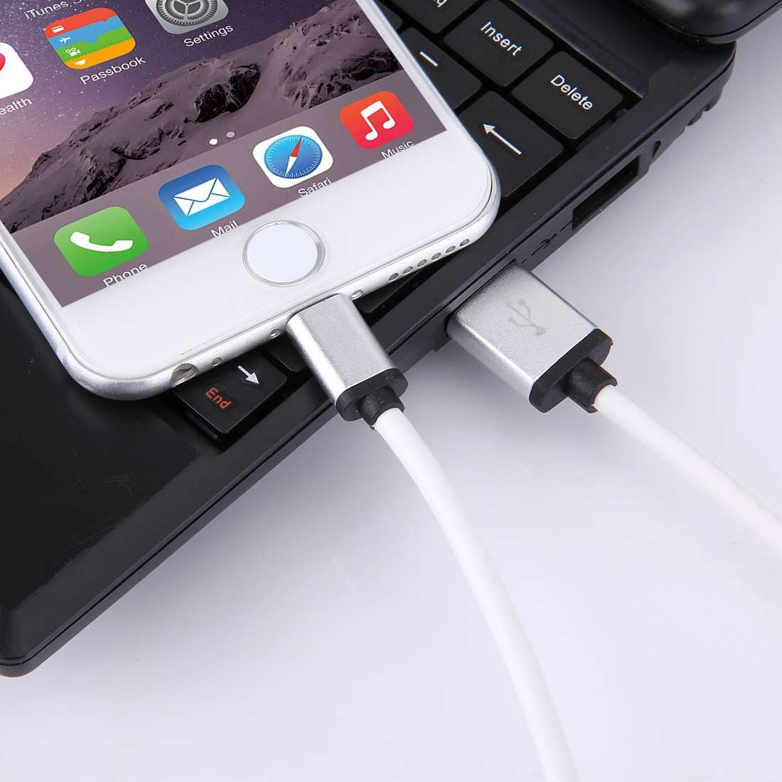 1m 3A 8 Pin to USB Data Sync Charging Cable for iPhone, iPad, Diameter: 4 cm(White)