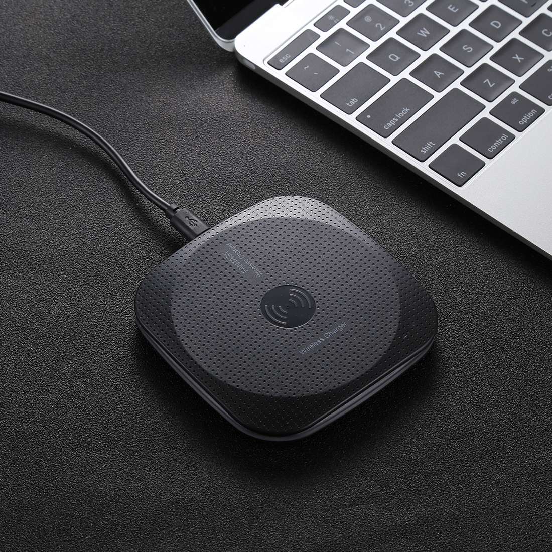 5V 1A Universal Square Qi Standard Fast Wireless Charger with Indicator Light(Black)