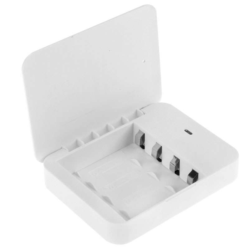 USB 2.0 4 x AA Batteries Box Portable Charger with Flashlight(White)